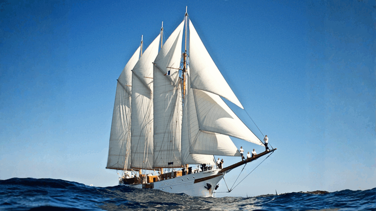 Voilier 3 mâts TRINAKRIA